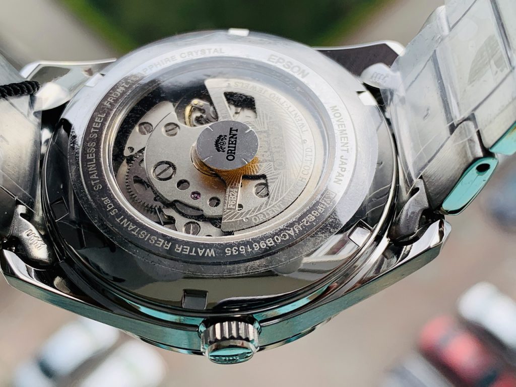 Orient Sun And Moon Gen 5 RA-AK0303L10B sở hữu bộ máy F6B24