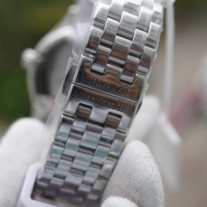 Chất liệu thép không gỉ 316L cao cấp