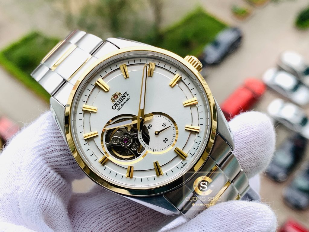 Vỏ và Dây của Orient Open Heart RA-AR0001S00C làm từ thép không gỉ 316L 