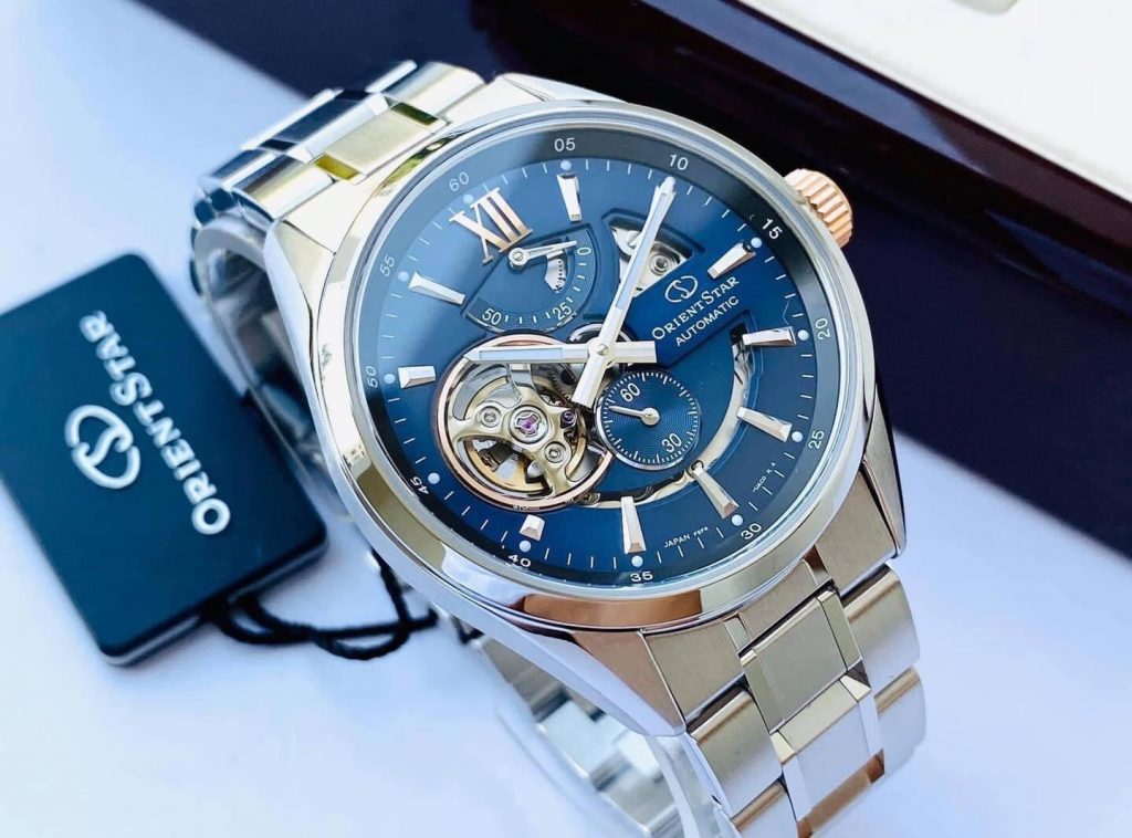 Thiết kế lộ máy trên Orient Star RE-AV0116L00B