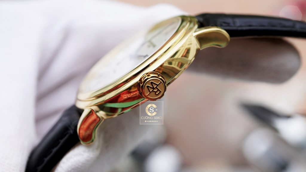 Logo RW In Sắc Nét Trên RW Maestro 2837-PC-00659