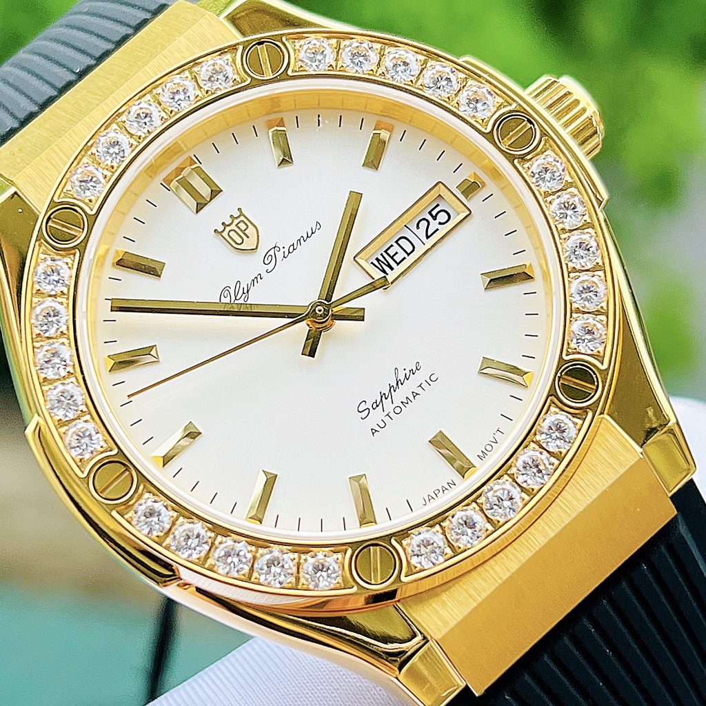 Viền đá lấp lánh trên Olym Pianus OP990-45ADGK-GL-T